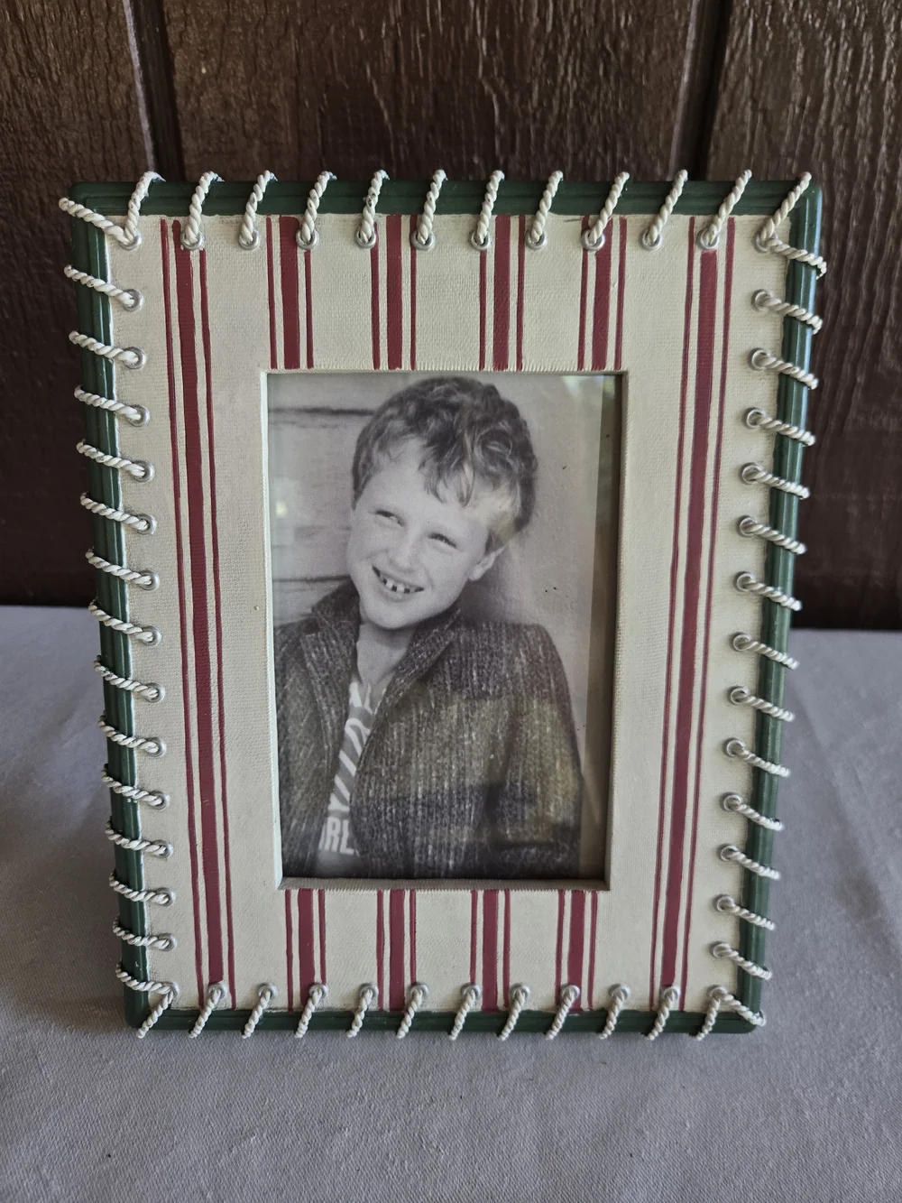 Burgundy and Cream With Green Border And Rope Accent Photo Frame Set of 2